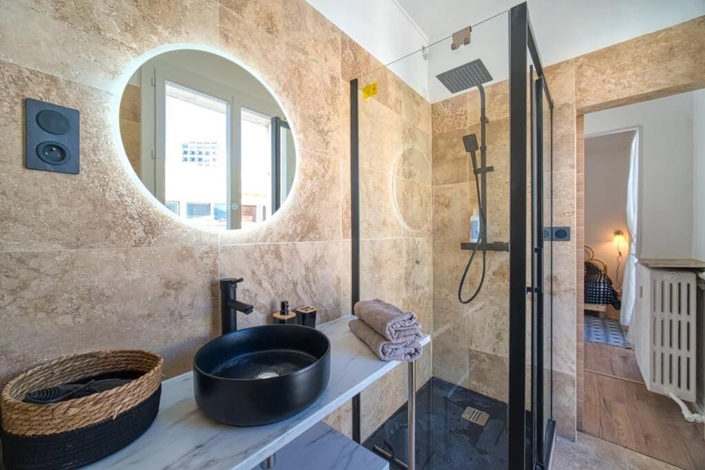 Apartment Equipe Au Coeur Du Vieux Port 4 Couchages Marseille